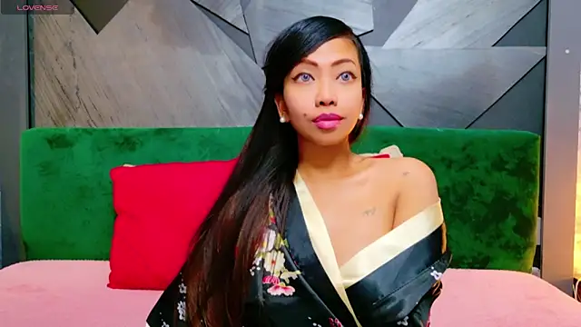 ElyaQuinn online show from 10, 10, 2025