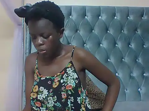 Snapshot of Sexy_Chocolate_Babe chatting on 8, 3, 2025 Sexy Chocolate Babe online show from 8, 3, 2025