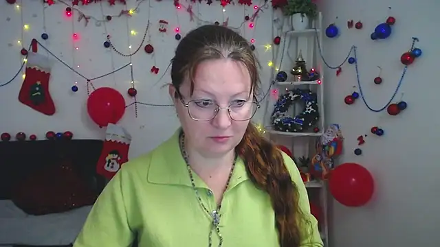 VanessaHotts online show from 17, 12, 2025