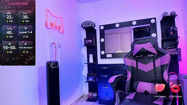 Snapshot of miss_kitty chatting on 29, 11, 2025 miss kitty online show from 29, 11, 2025