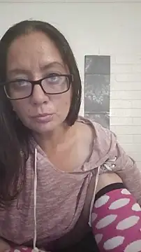 AnyaBest online show from 5, 4, 2026