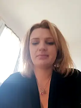 Snapshot of marilynecoquine chatting on 22, 1, 2025 marilynecoquine online show from 22, 1, 2025