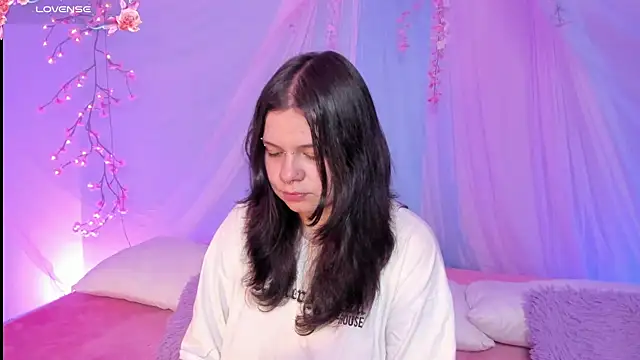 Mey moon online show from 7, 7, 2026