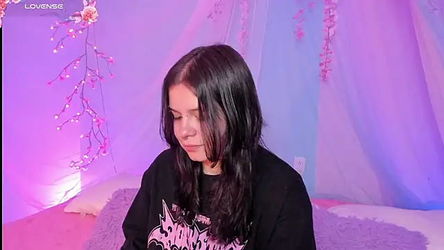 Mey moon online show from 14, 7, 2026