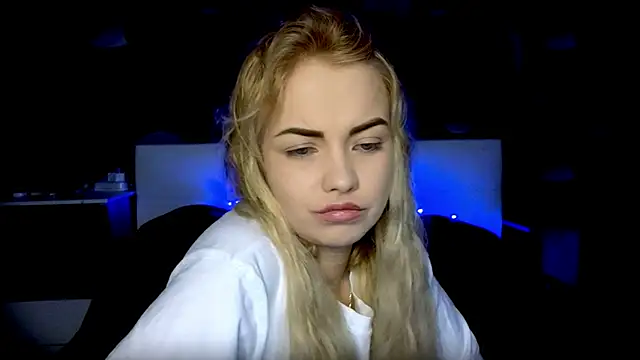 StephanieSweety online show from 7, 11, 2025