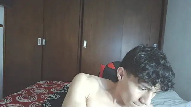 Snapshot of aresholland chatting on 26, 10, 2025 aresholland online show from 26, 10, 2025