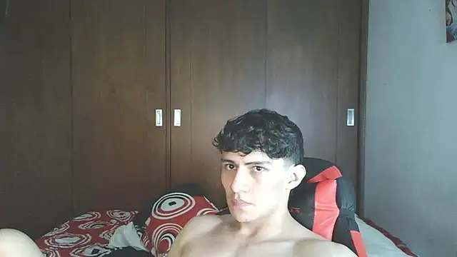 Snapshot of aresholland chatting on 15, 11, 2025 aresholland online show from 15, 11, 2025