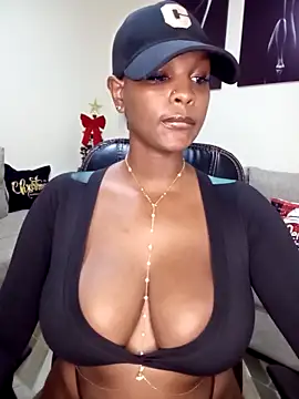 Snapshot of Sexy_panda69 chatting on 29, 12, 2024 Sexy panda69 online show from 29, 12, 2024