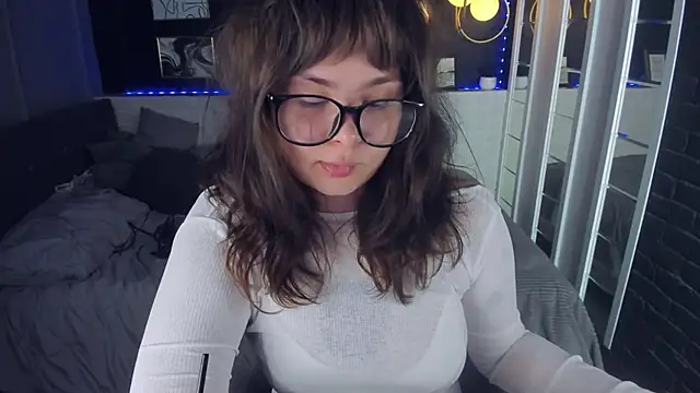 Snapshot of Mayayammy chatting on 10, 9, 2025 Mayayammy online show from 10, 9, 2025