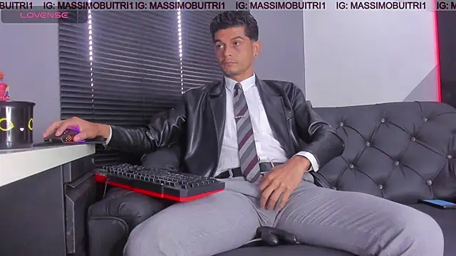 Snapshot of massimo_g chatting on 23, 6, 2026 massimo g online show from 23, 6, 2026