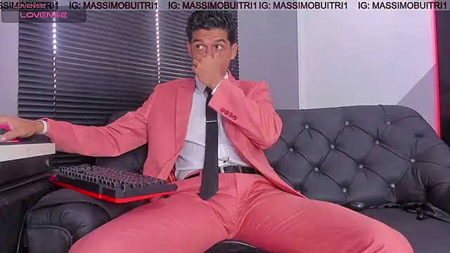 Snapshot of massimo_g chatting on 1, 7, 2026 massimo g online show from 1, 7, 2026