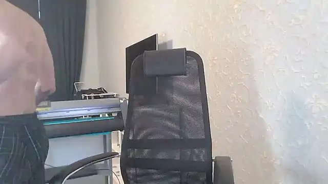 Snapshot of Marselle_Laker chatting on 5, 2, 2025 Marselle Laker online show from 5, 2, 2025