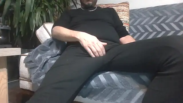 Snapshot of reslerkek31 chatting on 15, 3, 2026 reslerkek31 online show from 15, 3, 2026