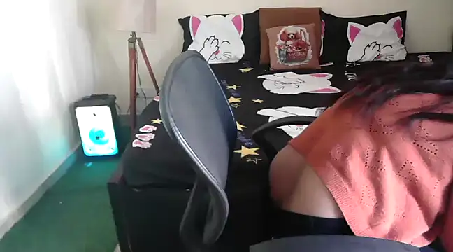 Snapshot of shivi_moto chatting on 24, 1, 2025 shivi moto online show from 24, 1, 2025