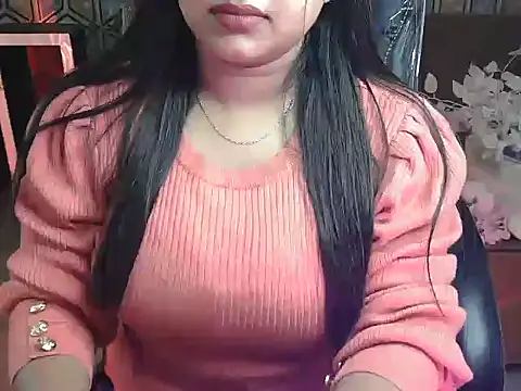 Snapshot of shivi_moto chatting on 13, 11, 2025 shivi moto online show from 13, 11, 2025