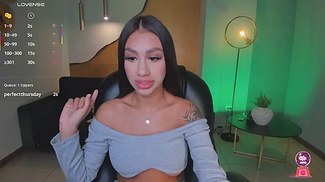 DannaCruz online show from 8, 2, 2025