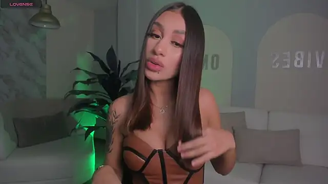 DannaCruz online show from 10, 3, 2025