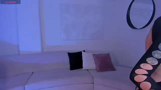 DannaCruz online show from 13, 9, 2025