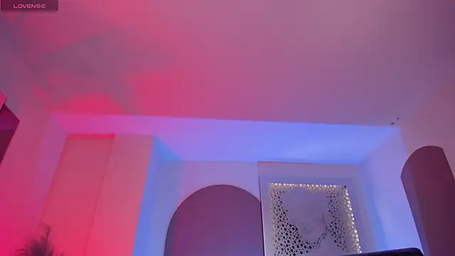 DannaCruz online show from 8, 3, 2026