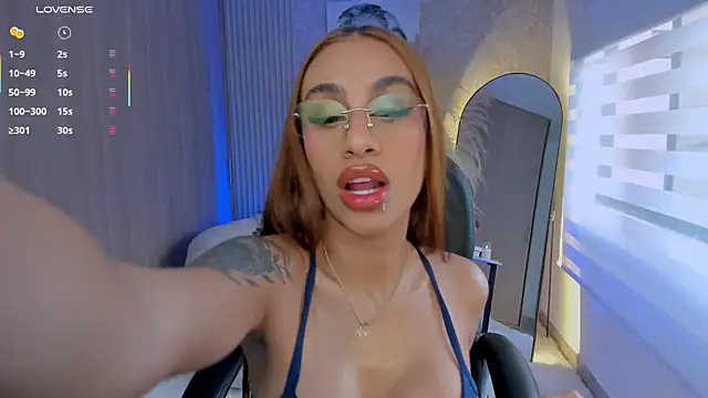 DannaCruz online show from 30, 6, 2026