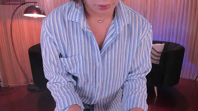 Snapshot of BiancaPierce chatting on 1, 12, 2025 BiancaPierce online show from 1, 12, 2025