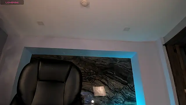 Snapshot of SophiePalmer chatting on 8, 2, 2026 SophiePalmer online show from 8, 2, 2026