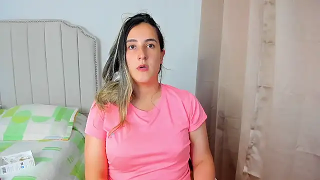 Snapshot of Hanna86 chatting on 25, 9, 2025 Hanna86 online show from 25, 9, 2025