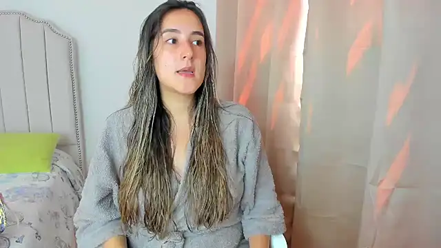 Snapshot of Hanna86 chatting on 21, 10, 2025 Hanna86 online show from 21, 10, 2025