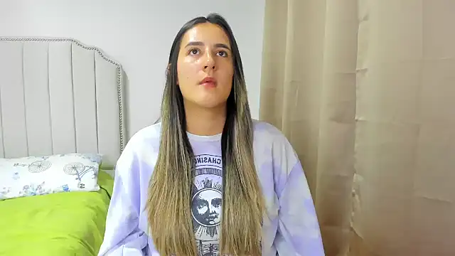 Snapshot of Hanna86 chatting on 11, 11, 2025 Hanna86 online show from 11, 11, 2025