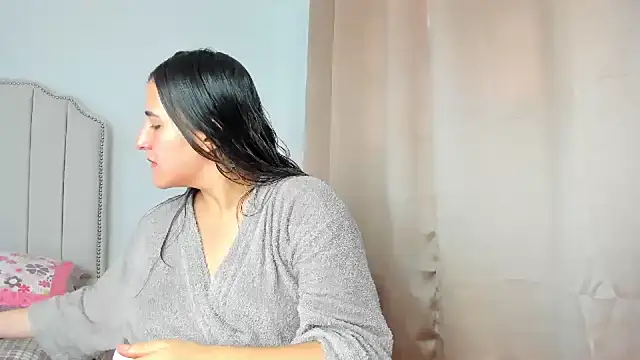 Snapshot of Hanna86 chatting on 20, 11, 2025 Hanna86 online show from 20, 11, 2025