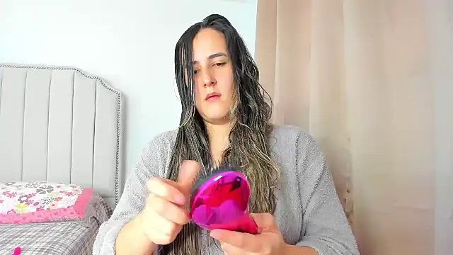 Snapshot of Hanna86 chatting on 29, 11, 2025 Hanna86 online show from 29, 11, 2025