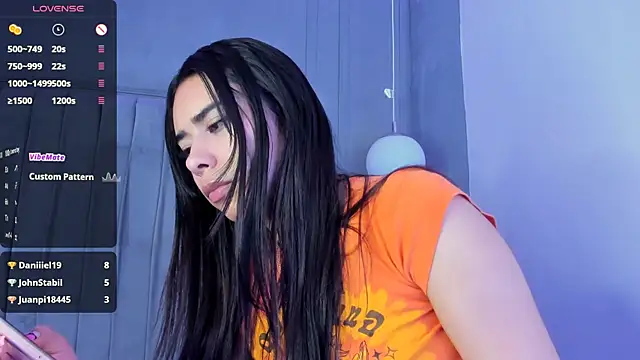 AmyOlimpo online show from 7, 1, 2025