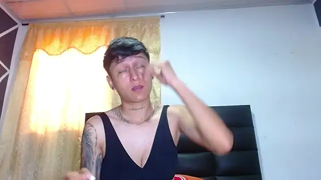 Snapshot of Tamarahryan chatting on 28, 1, 2025 Tamarahryan online show from 28, 1, 2025