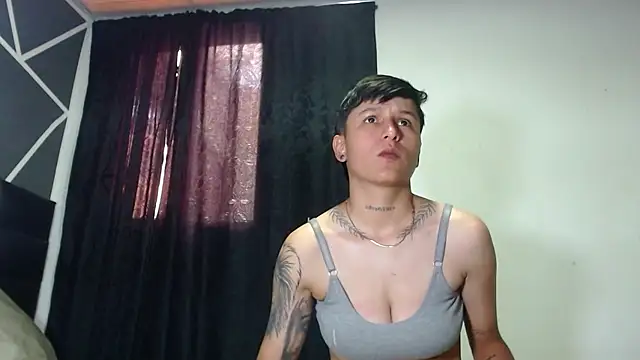 Snapshot of Tamarahryan chatting on 15, 2, 2025 Tamarahryan online show from 15, 2, 2025