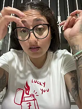 croftsmila online show from 9, 4, 2026