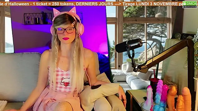 Kittychatte online show from 2, 11, 2025