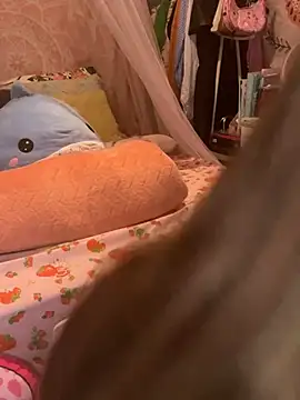 LaPetitechienne1 online show from 19, 2, 2025