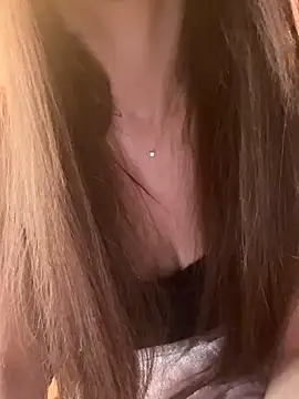 LaPetitechienne1 online show from 15, 3, 2025