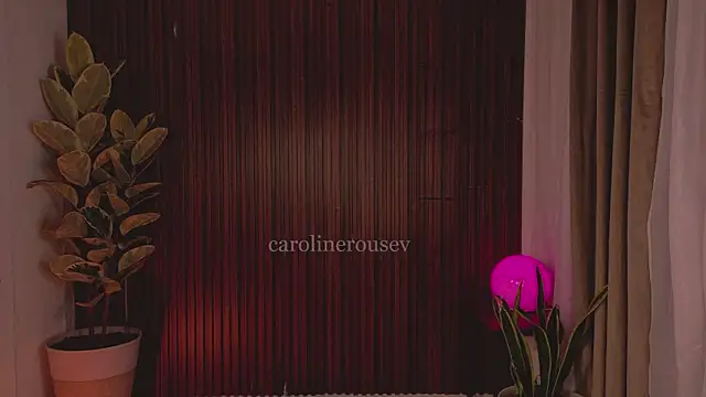 Snapshot of carolinerousev chatting on 1, 5, 2026 carolinerousev online show from 1, 5, 2026