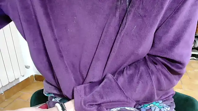 patatinahot87 online show from 4, 2, 2026