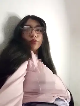 Snapshot of Umaru_uwu chatting on 16, 11, 2025 Umaru uwu online show from 16, 11, 2025