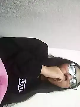 Snapshot of Umaru_uwu chatting on 20, 11, 2025 Umaru uwu online show from 20, 11, 2025