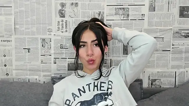 Snapshot of Mhelanny2 chatting on 7, 12, 2024 Mhelanny2 online show from 7, 12, 2024
