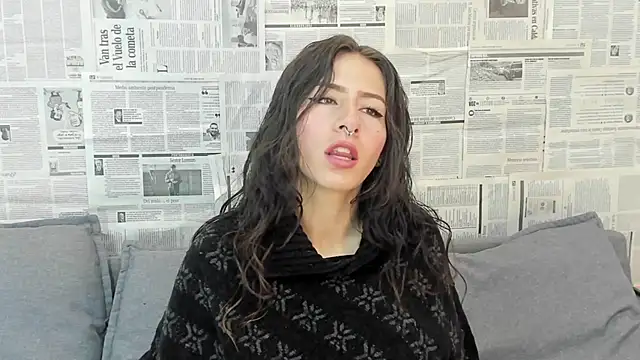 Snapshot of Mhelanny2 chatting on 22, 12, 2024 Mhelanny2 online show from 22, 12, 2024