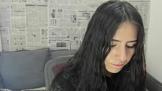 Snapshot of Mhelanny2 chatting on 15, 1, 2025 Mhelanny2 online show from 15, 1, 2025