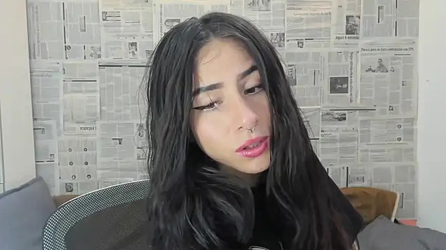 Snapshot of Mhelanny2 chatting on 15, 1, 2025 Mhelanny2 online show from 15, 1, 2025