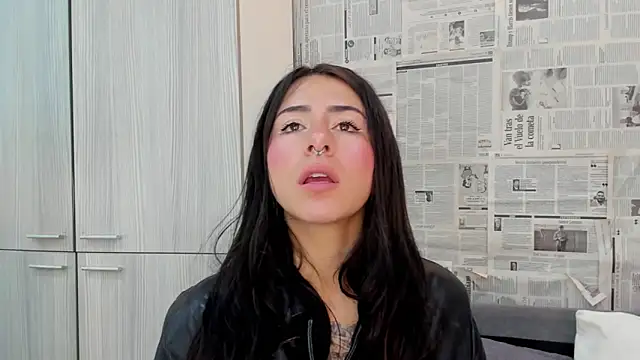 Snapshot of Mhelanny2 chatting on 25, 1, 2025 Mhelanny2 online show from 25, 1, 2025
