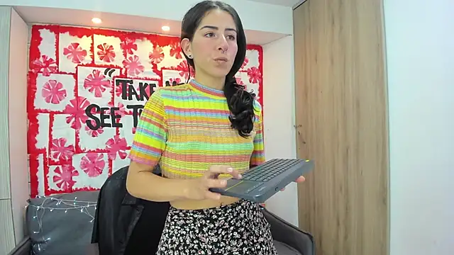 Snapshot of Mhelanny2 chatting on 15, 2, 2025 Mhelanny2 online show from 15, 2, 2025