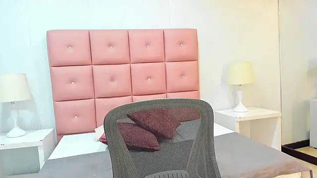 Snapshot of Mhelanny2 chatting on 19, 2, 2025 Mhelanny2 online show from 19, 2, 2025