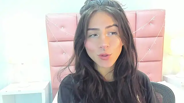 Snapshot of Mhelanny2 chatting on 22, 2, 2025 Mhelanny2 online show from 22, 2, 2025